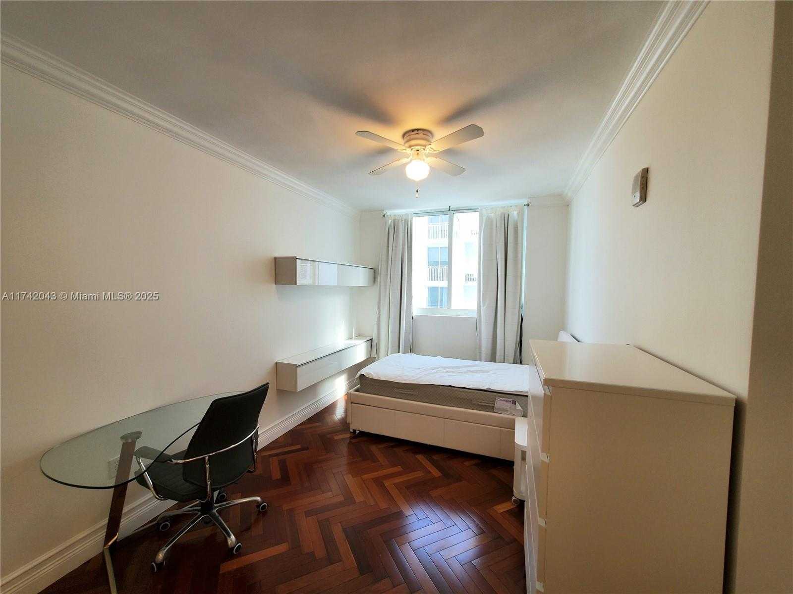 Small Image of 170 SOUTH EAST 14TH ST #2705, Miami Number 23