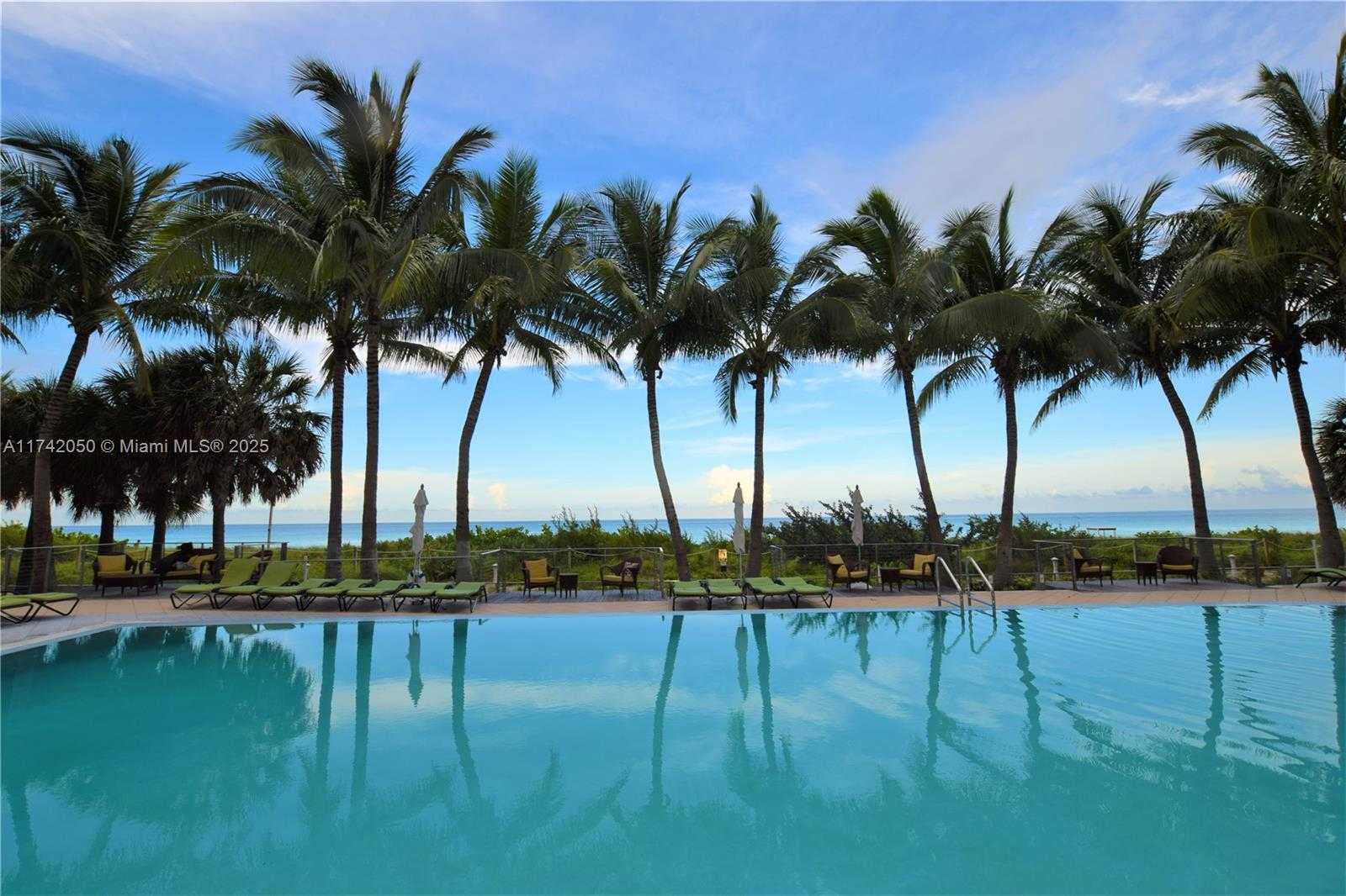 Small Image of 6899 COLLINS AVE #909, Miami Beach Number 20