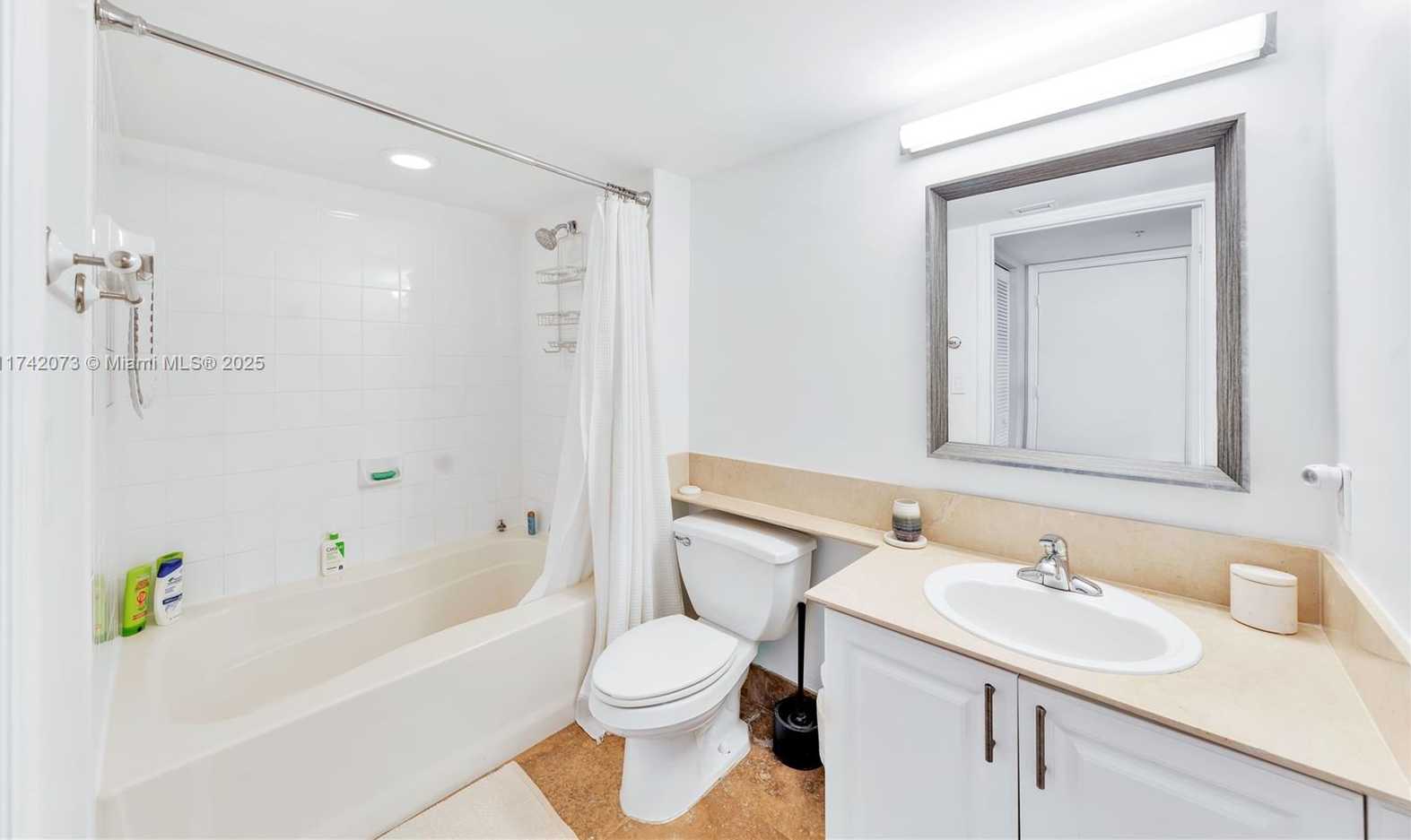 Small Image of 90 ALTON RD #301, Miami Beach Number 12