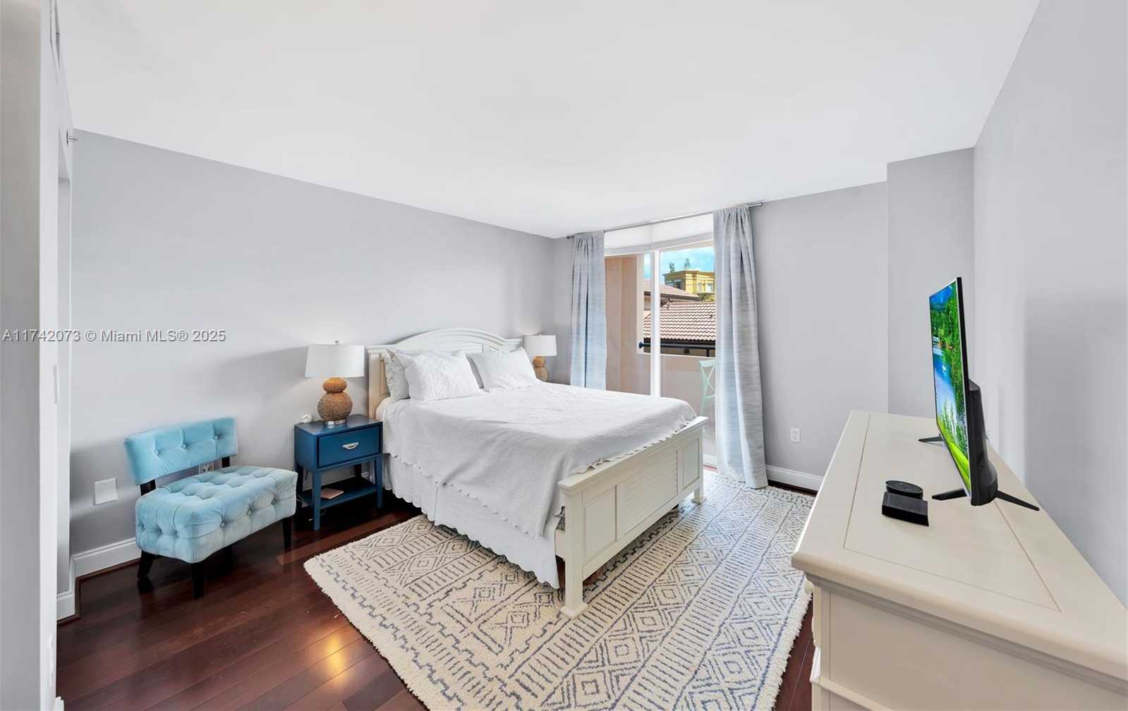 Small Image of 90 ALTON RD #301, Miami Beach Number 7