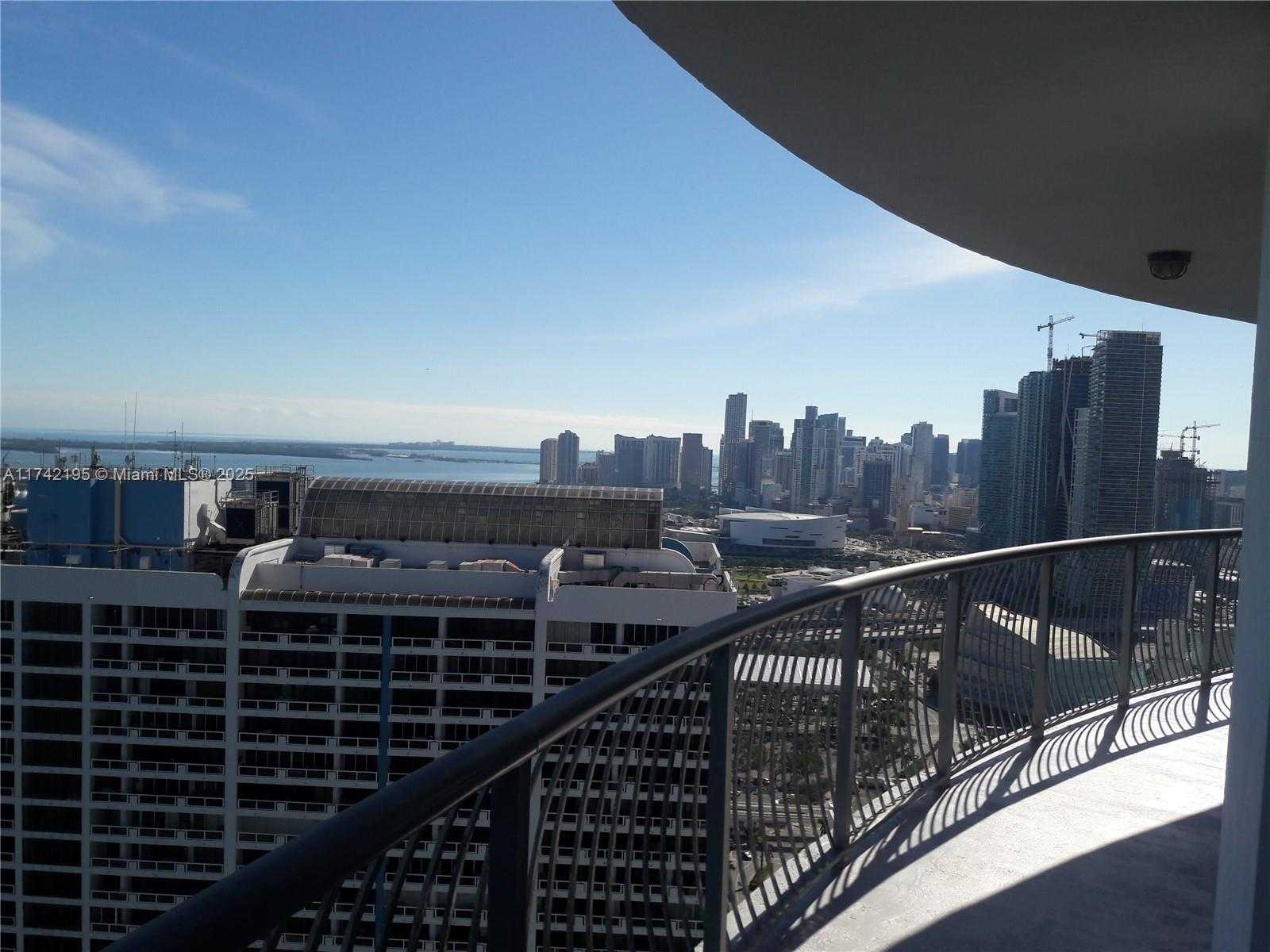 Small Image of 1750 NORTH BAYSHORE DR #4402, Miami Number 3
