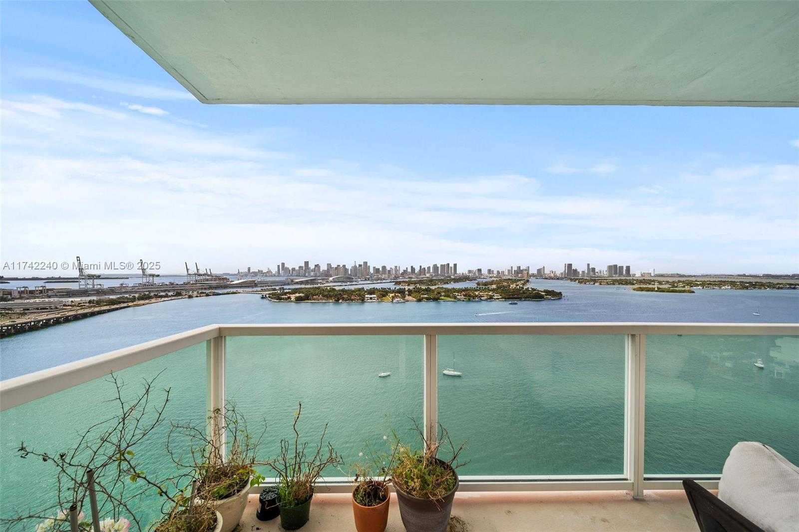 Small Image of 650 WEST AVE #2511, Miami Beach Number 10