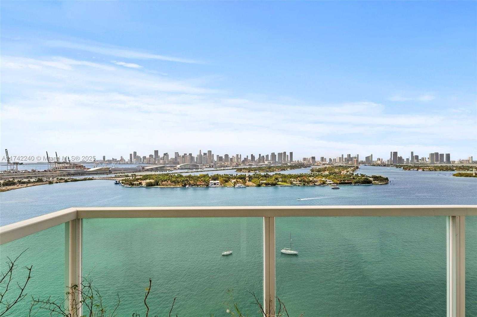 Small Image of 650 WEST AVE #2511, Miami Beach Number 11