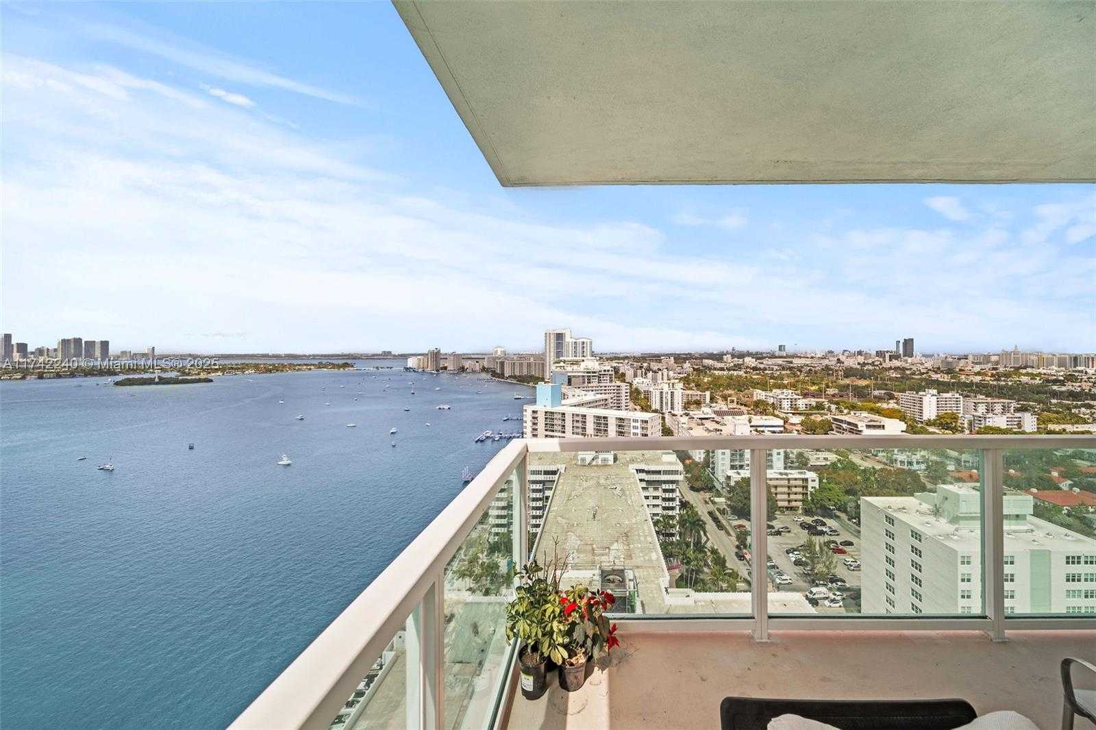 Small Image of 650 WEST AVE #2511, Miami Beach Number 2