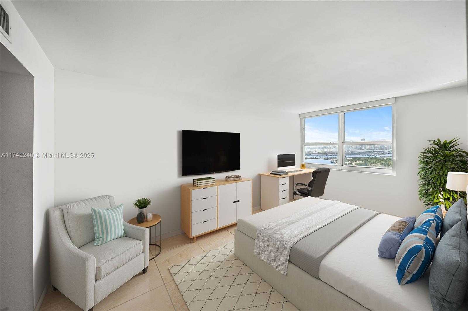 Small Image of 650 WEST AVE #2511, Miami Beach Number 6