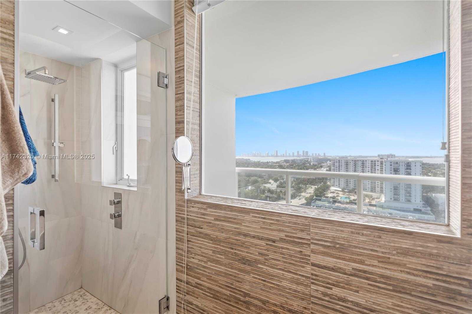 Small Image of 4201 COLLINS AVE #2002, Miami Beach Number 33