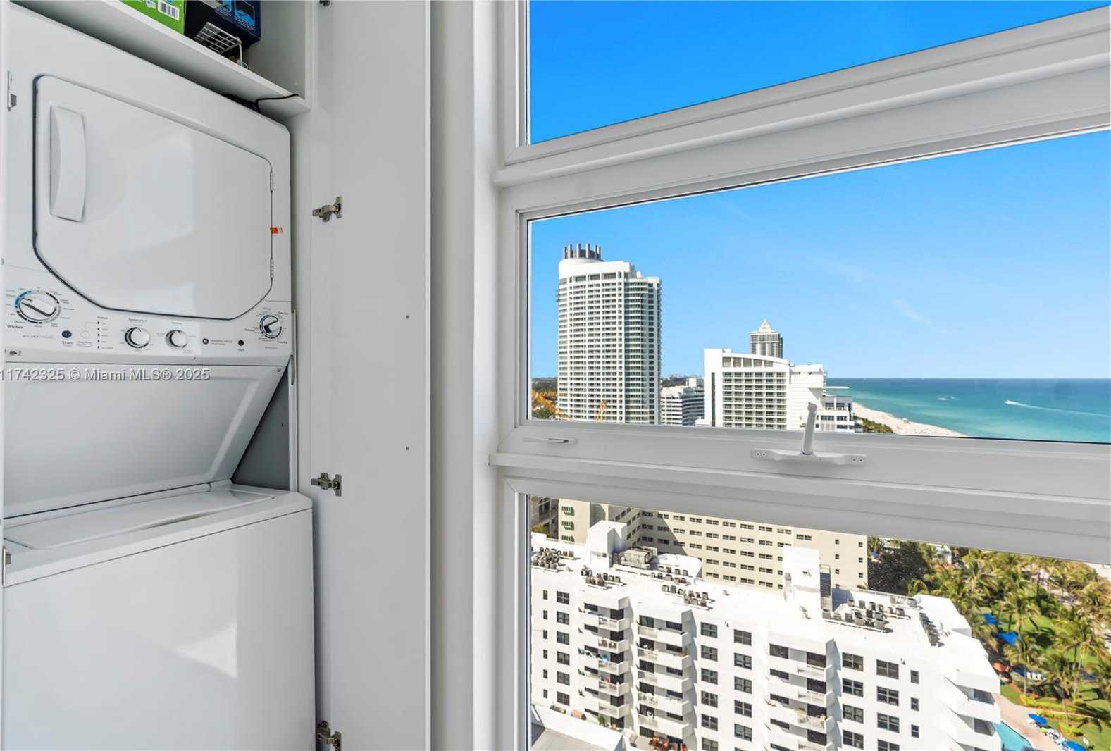 Small Image of 4201 COLLINS AVE #2002, Miami Beach Number 39