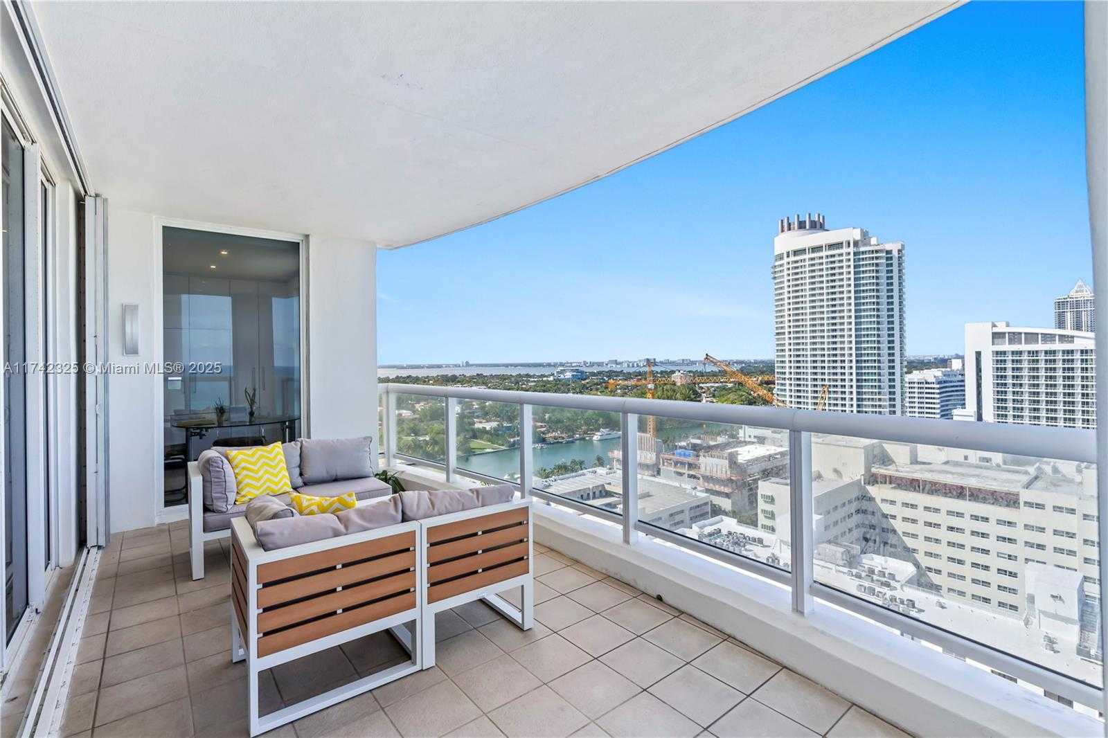 Small Image of 4201 COLLINS AVE #2002, Miami Beach Number 44