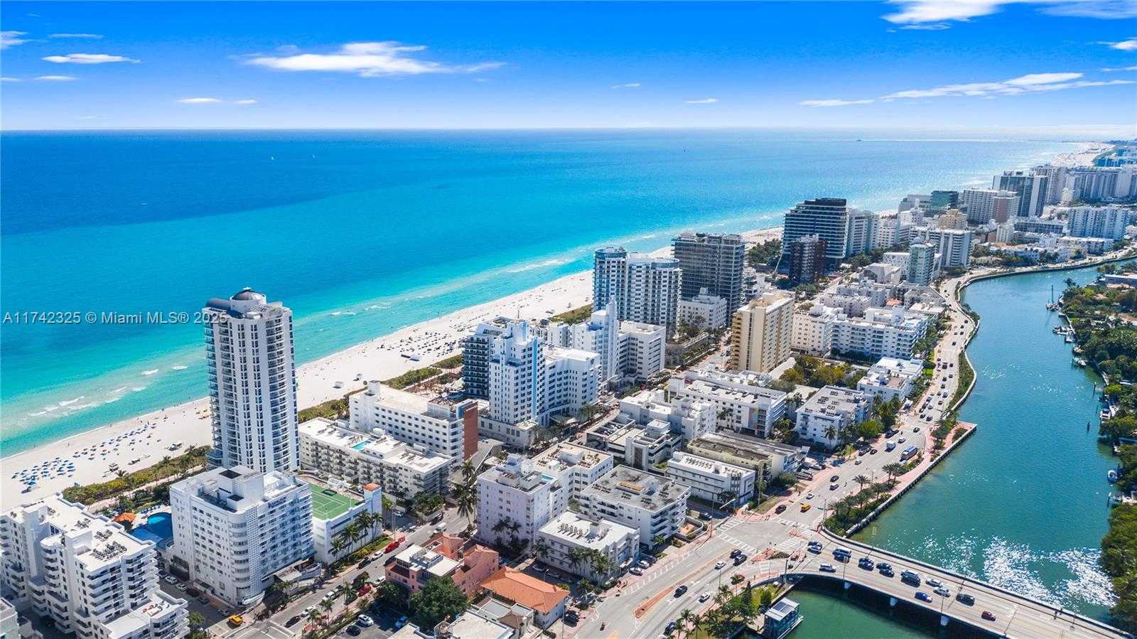 Small Image of 4201 COLLINS AVE #2002, Miami Beach Number 50