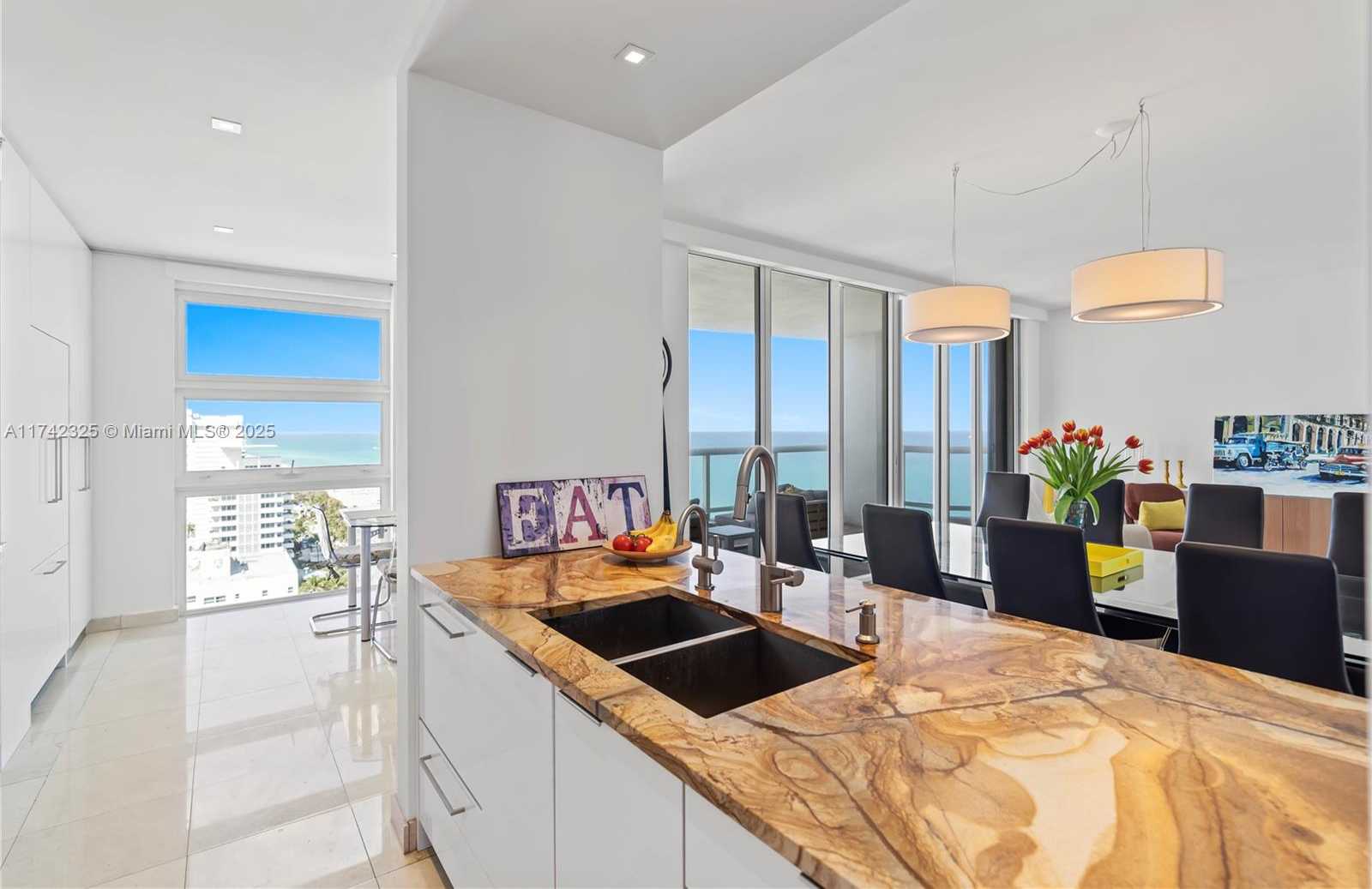 Small Image of 4201 COLLINS AVE #2002, Miami Beach Number 6