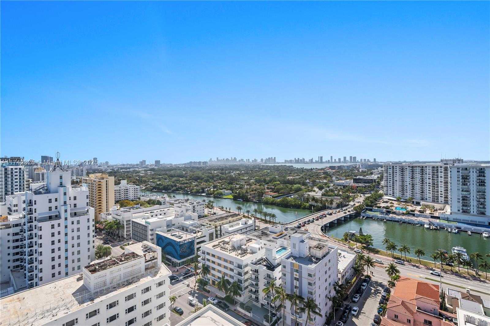Small Image of 4201 COLLINS AVE #2002, Miami Beach Number 9