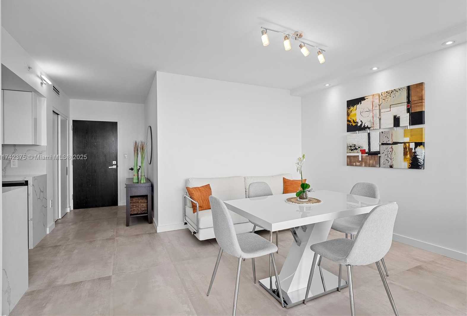 Small Image of 90 ALTON RD #2505, Miami Beach Number 12