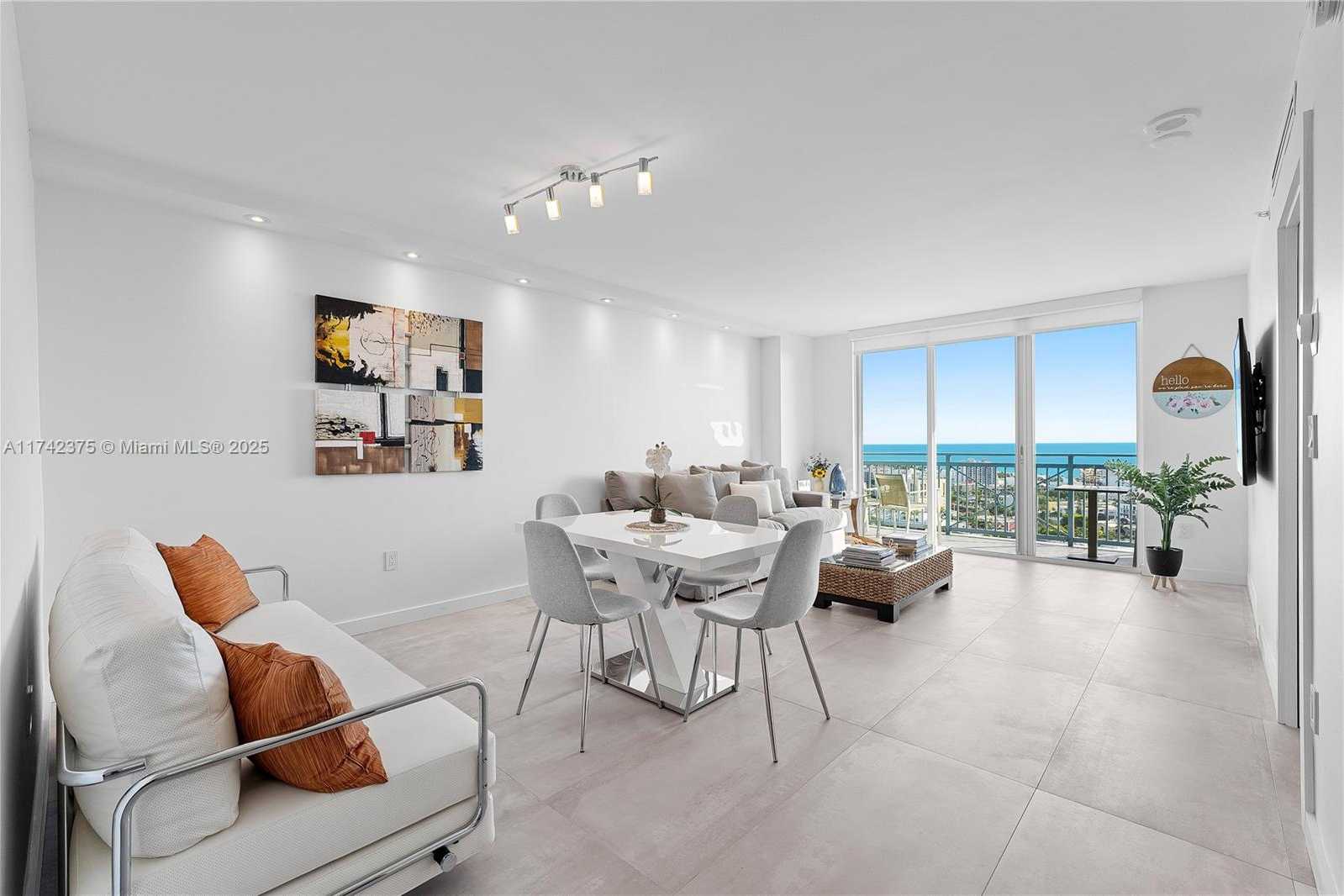 Small Image of 90 ALTON RD #2505, Miami Beach Number 5
