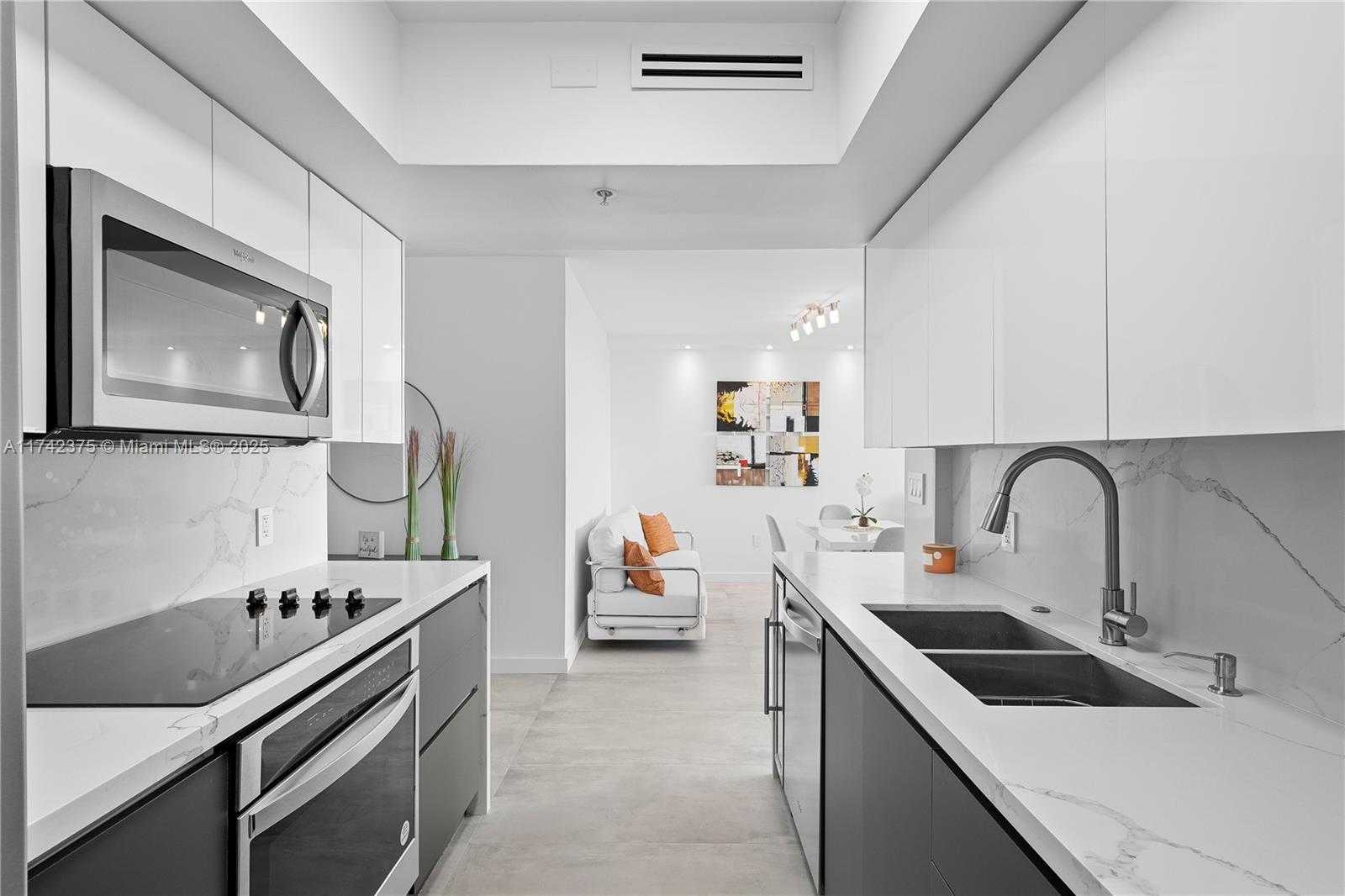 Small Image of 90 ALTON RD #2505, Miami Beach Number 7
