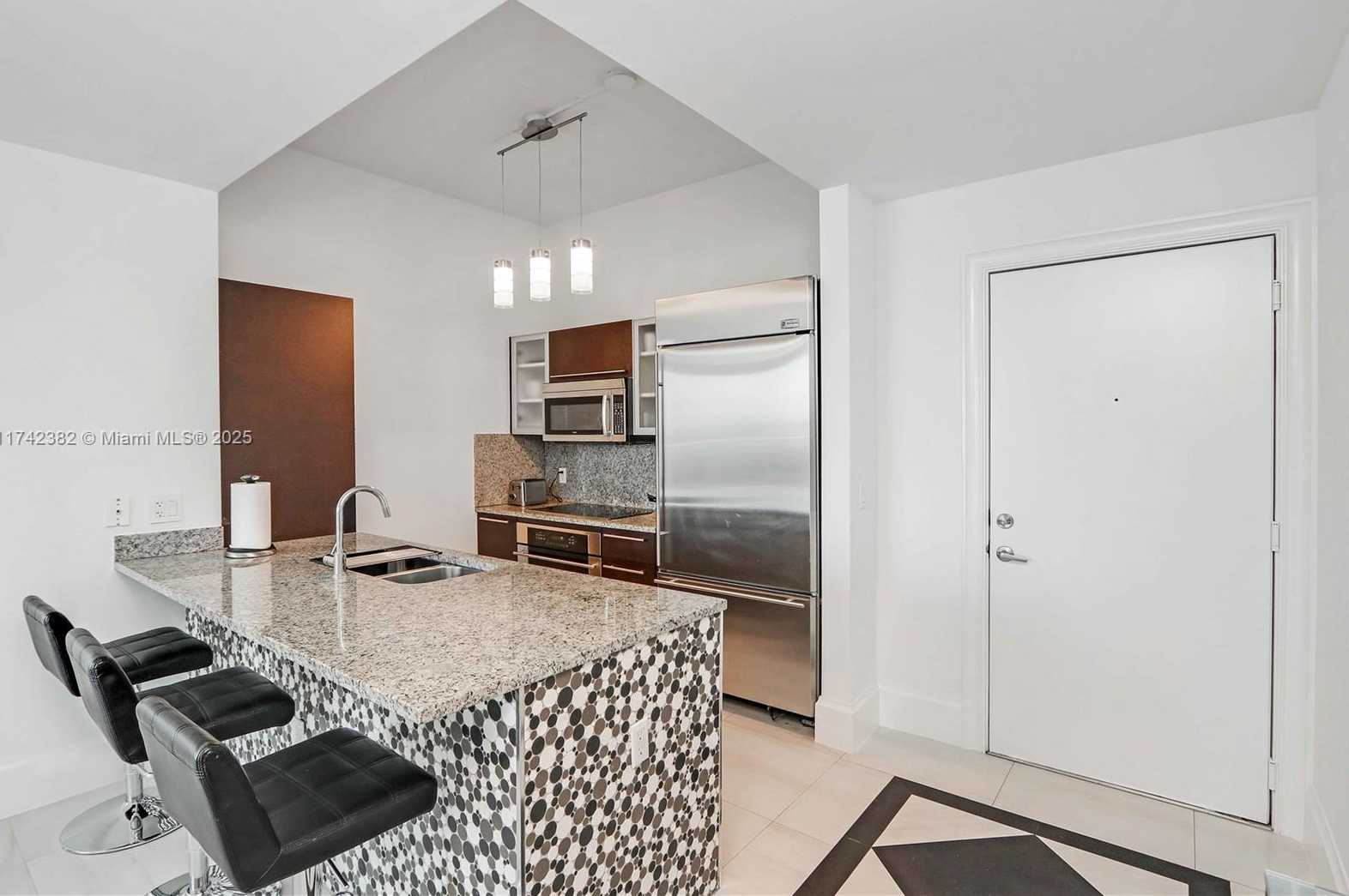 Small Image of 950 BRICKELL BAY DR #4905, Miami Number 11