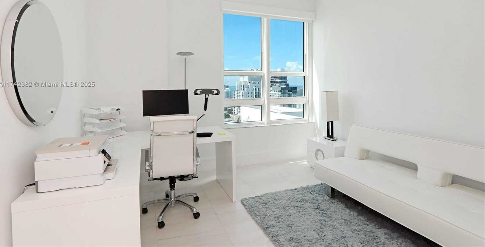 Small Image of 950 BRICKELL BAY DR #4905, Miami Number 15
