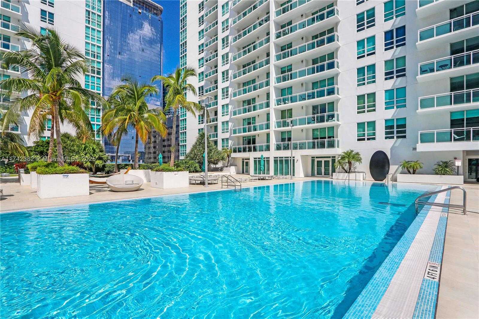 Small Image of 950 BRICKELL BAY DR #4905, Miami Number 26