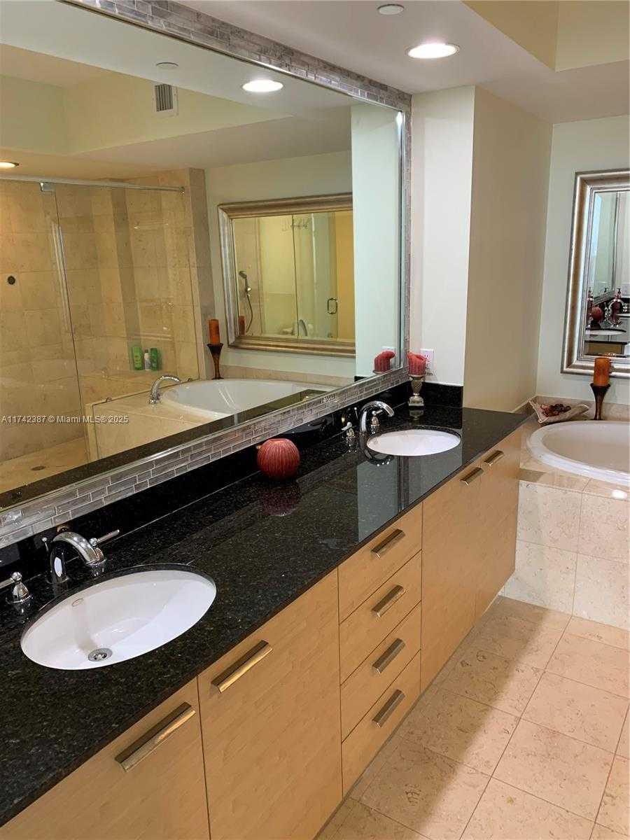 Small Image of 1830 SOUTH OCEAN DR #2503, Hallandale Beach Number 12