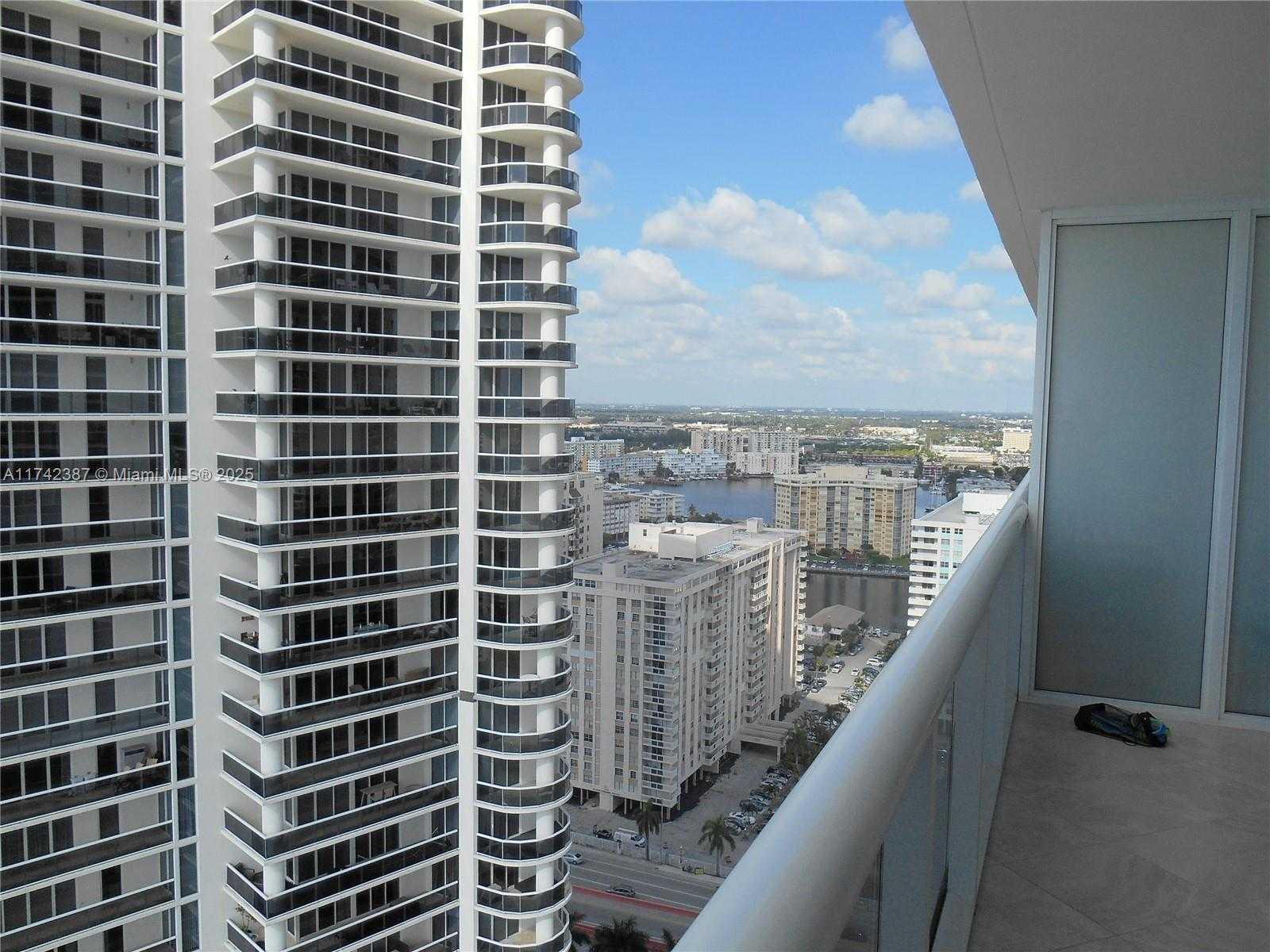 Small Image of 1830 SOUTH OCEAN DR #2503, Hallandale Beach Number 20