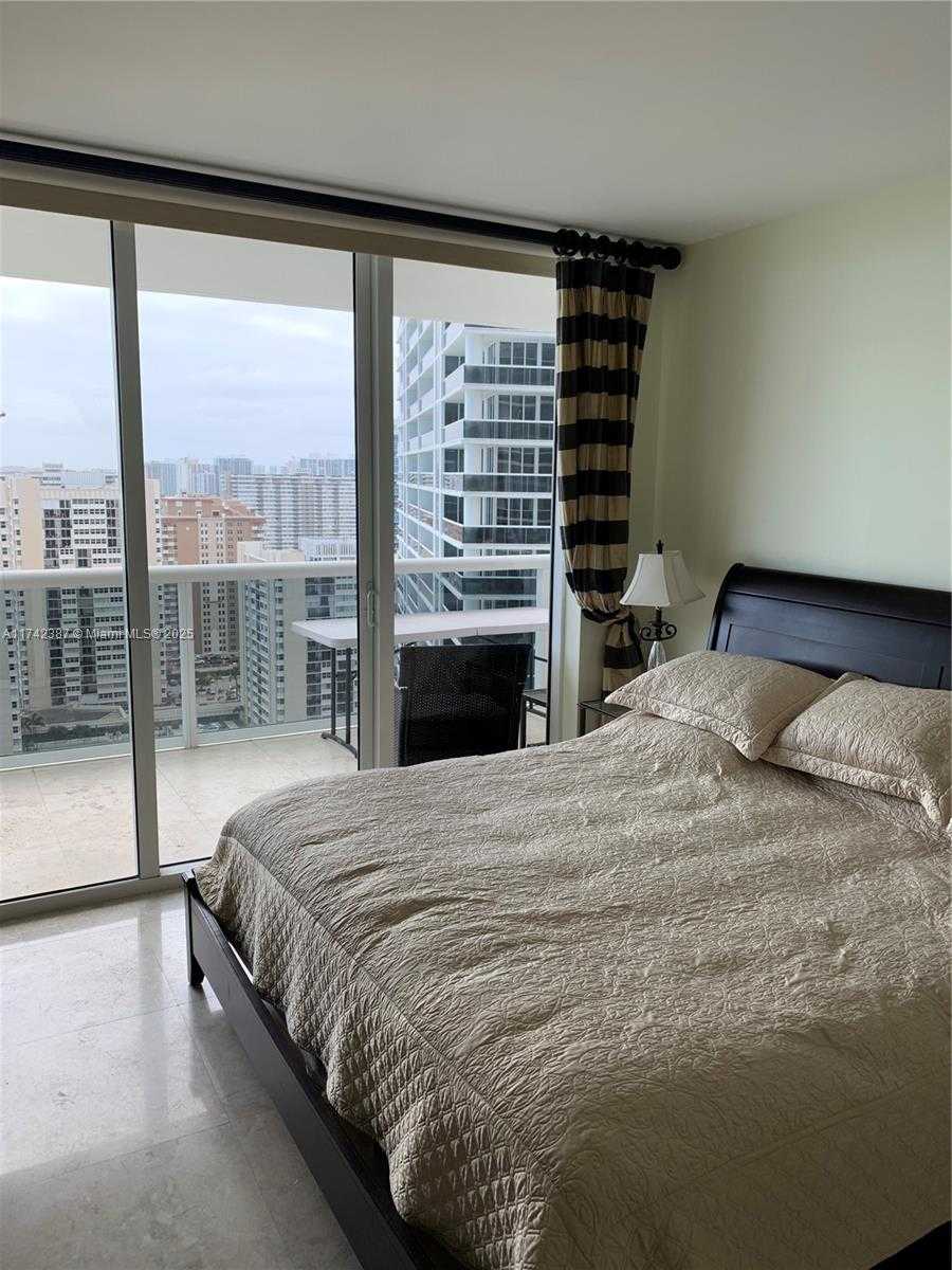 Small Image of 1830 SOUTH OCEAN DR #2503, Hallandale Beach Number 6