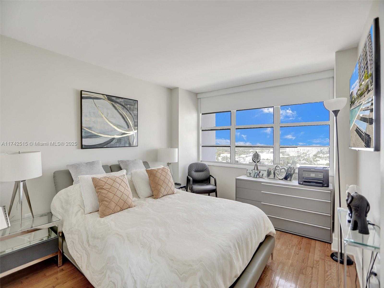 Small Image of 18011 BISCAYNE BLVD #1904, Aventura Number 17