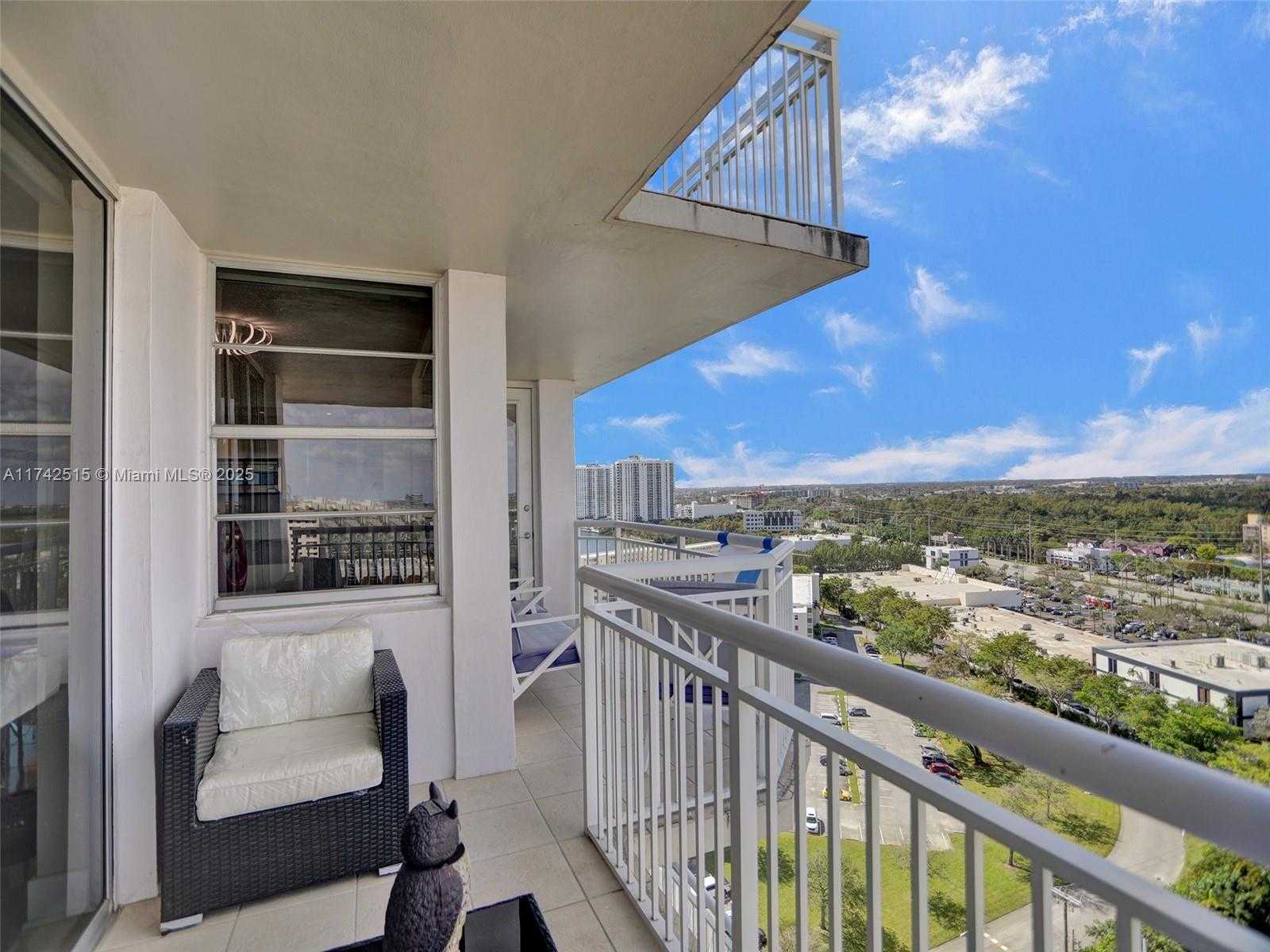 Small Image of 18011 BISCAYNE BLVD #1904, Aventura Number 24
