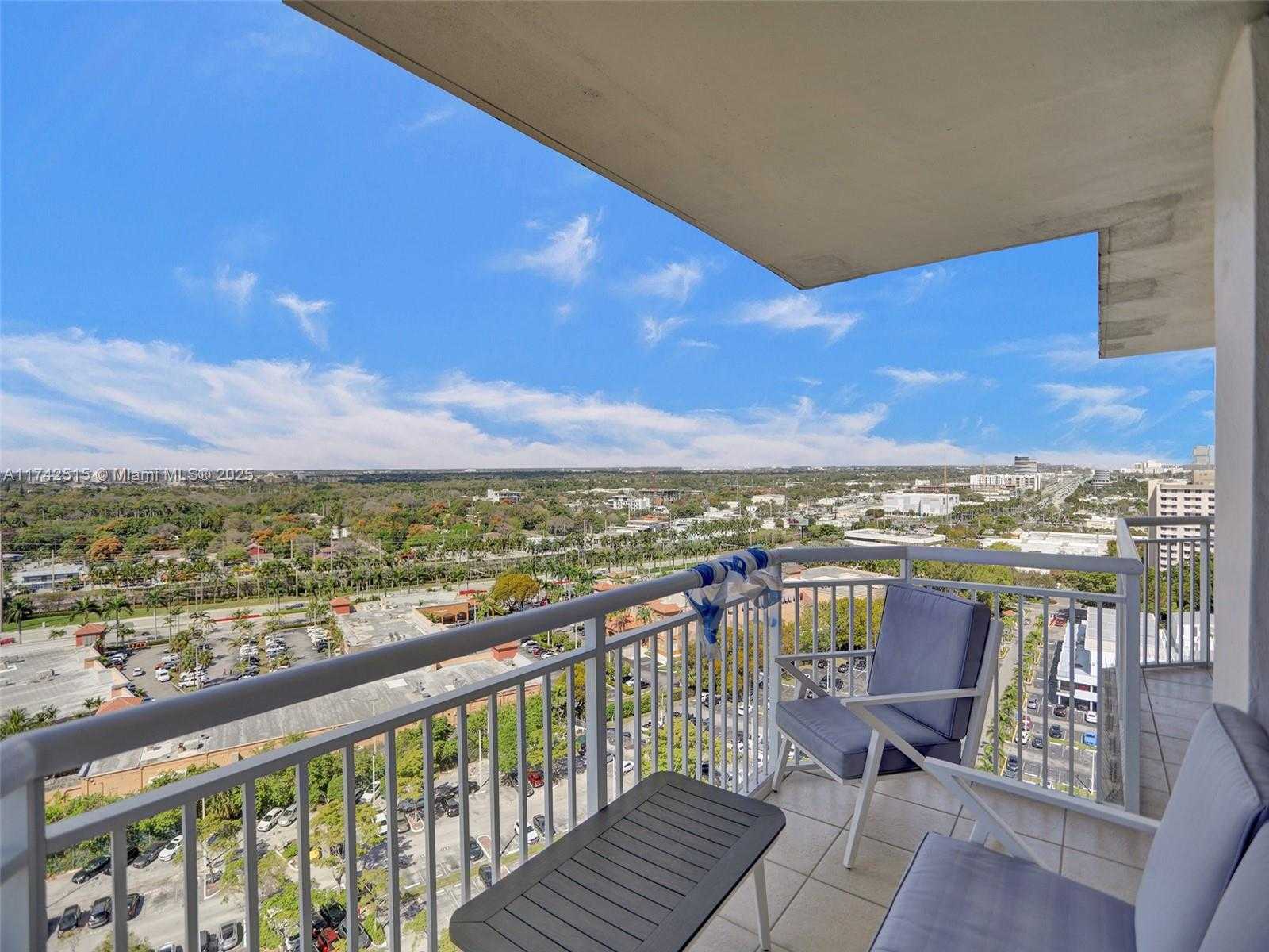 Small Image of 18011 BISCAYNE BLVD #1904, Aventura Number 25