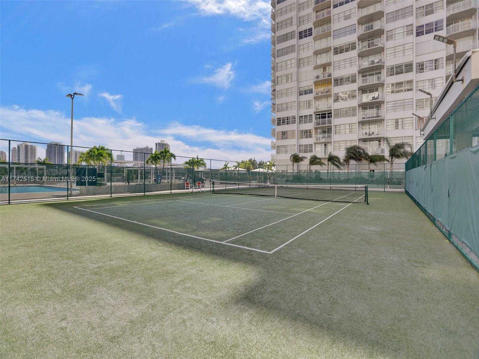 Small Image of 18011 BISCAYNE BLVD #1904, Aventura Number 28