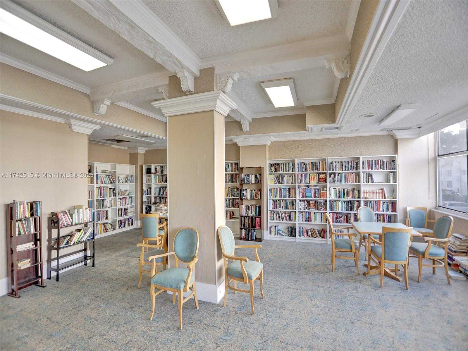 Small Image of 18011 BISCAYNE BLVD #1904, Aventura Number 37