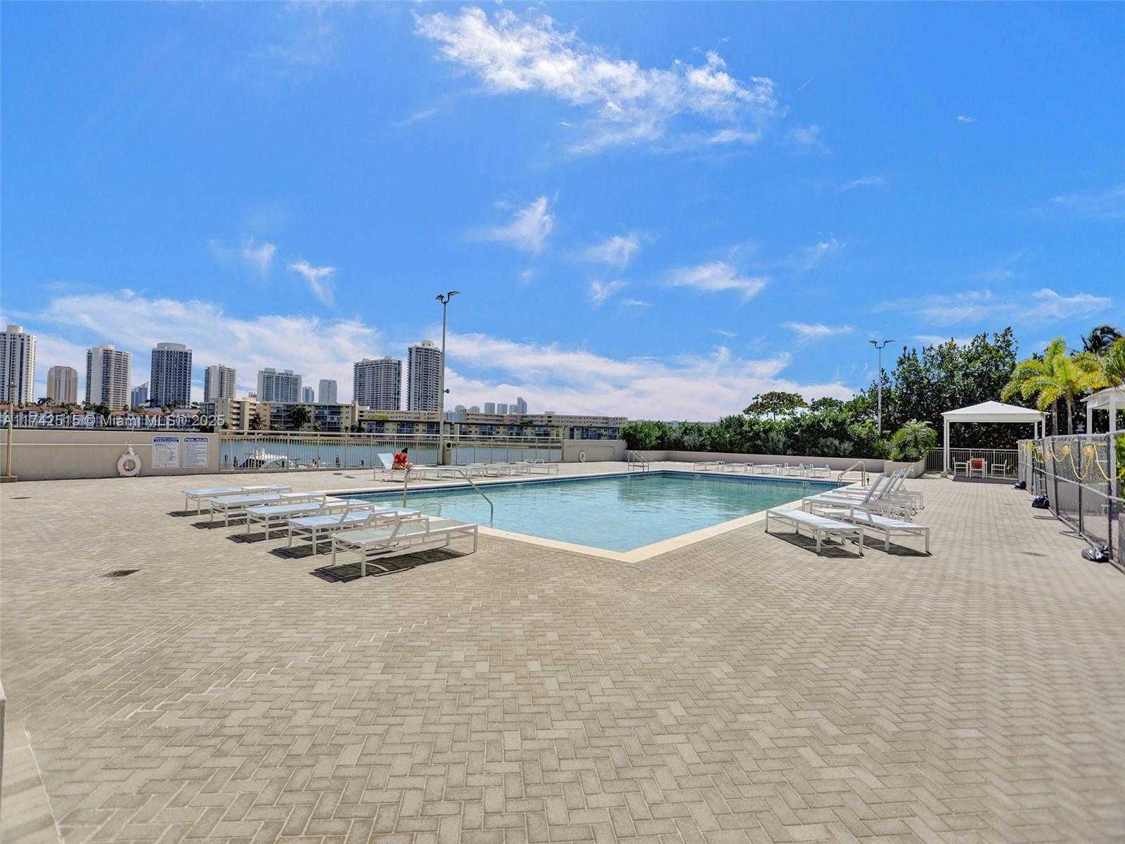 Small Image of 18011 BISCAYNE BLVD #1904, Aventura Number 46