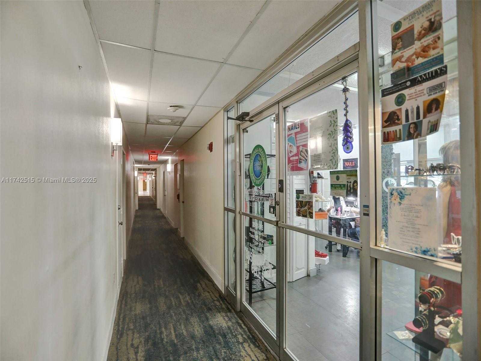Small Image of 18011 BISCAYNE BLVD #1904, Aventura Number 49