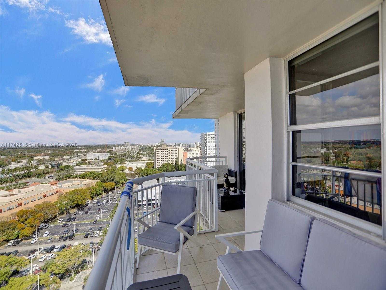 Small Image of 18011 BISCAYNE BLVD #1904, Aventura Number 61
