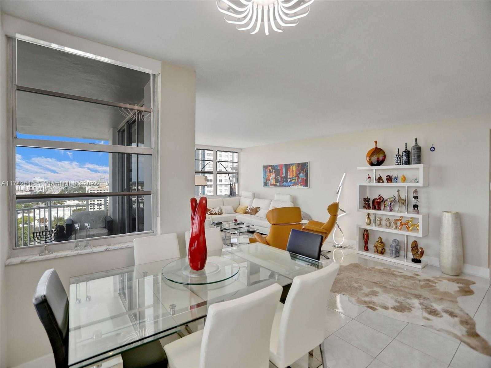 Small Image of 18011 BISCAYNE BLVD #1904, Aventura Number 9