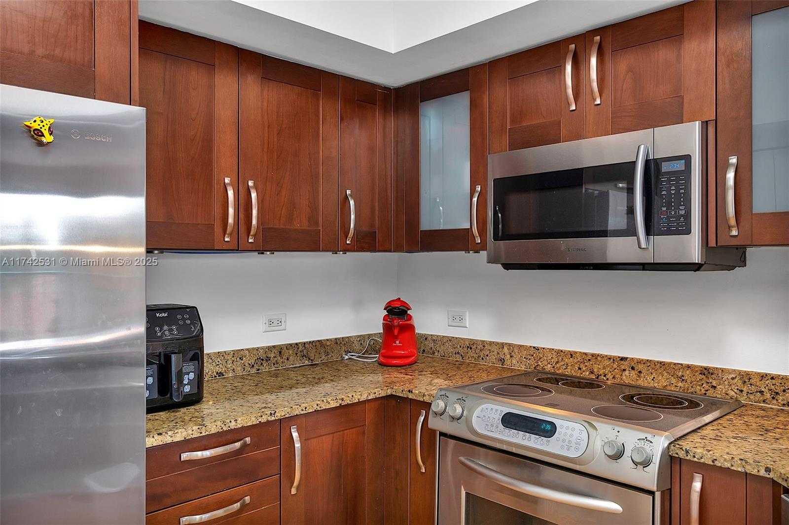 Small Image of 19900 EAST COUNTRY CLUB DR #716, Aventura Number 8