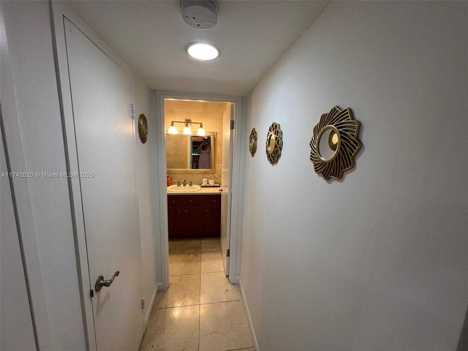Small Image of 100 LINCOLN RD #343, Miami Beach Number 14