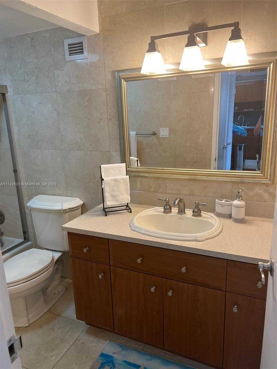 Small Image of 100 LINCOLN RD #343, Miami Beach Number 15