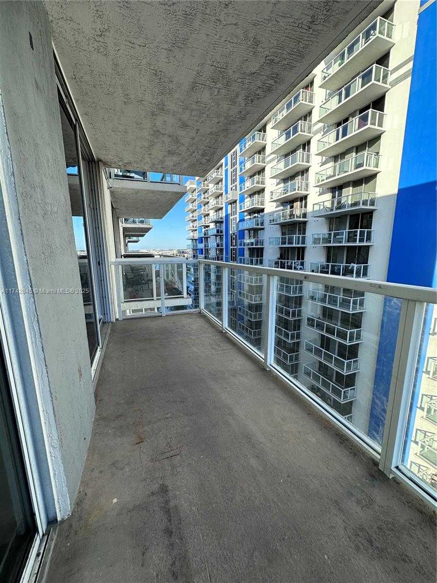 Small Image of 5091 NW 7th St, Miami, FL 33126, USA Number 2