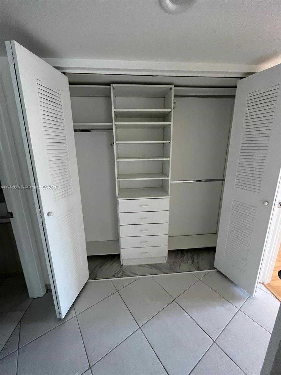 Small Image of 19101 NORTH EAST 36TH CT #304, Aventura Number 27