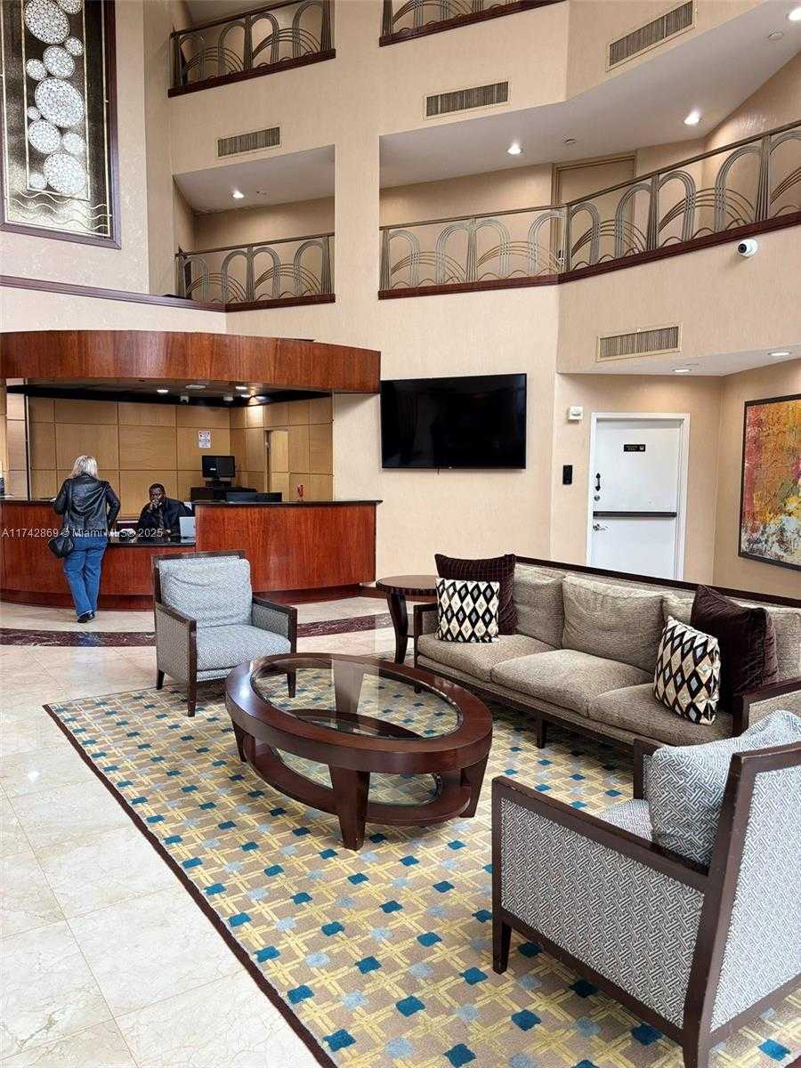 Small Image of 19101 NORTH EAST 36TH CT #304, Aventura Number 36