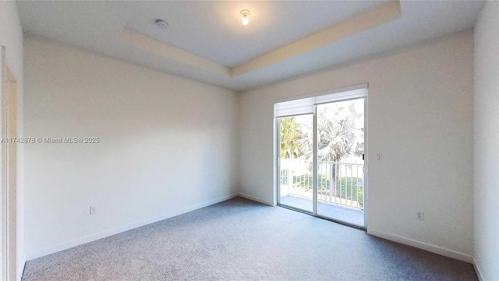 Small Image of 631 SOUTH EAST 13TH ST CIR, Homestead Number 10