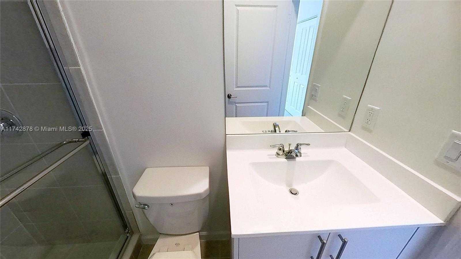 Small Image of 631 SOUTH EAST 13TH ST CIR, Homestead Number 19
