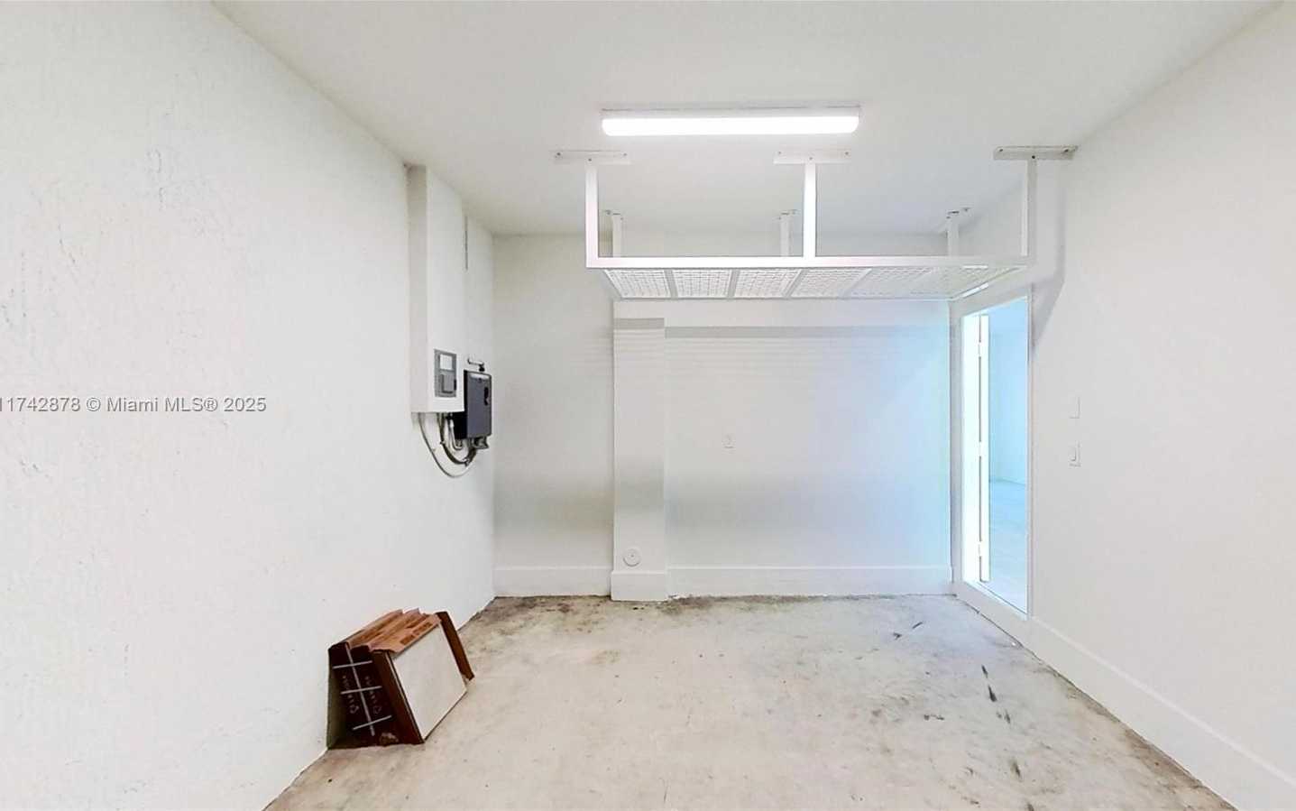 Small Image of 631 SOUTH EAST 13TH ST CIR, Homestead Number 25