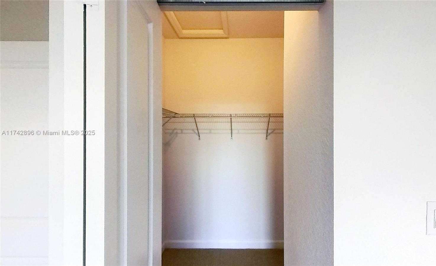 Small Image of 659 SOUTH EAST 13TH ST CIR, Homestead Number 11