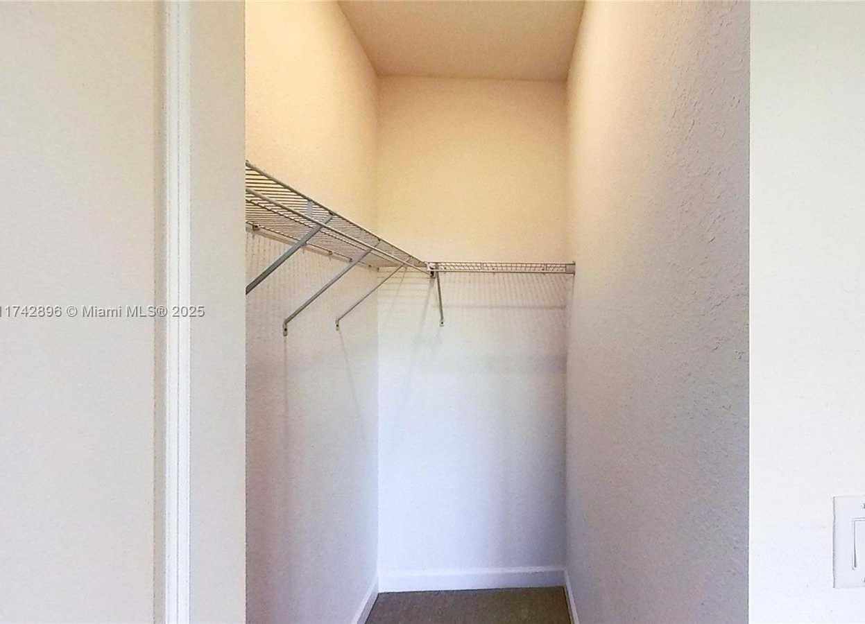 Small Image of 659 SOUTH EAST 13TH ST CIR, Homestead Number 14