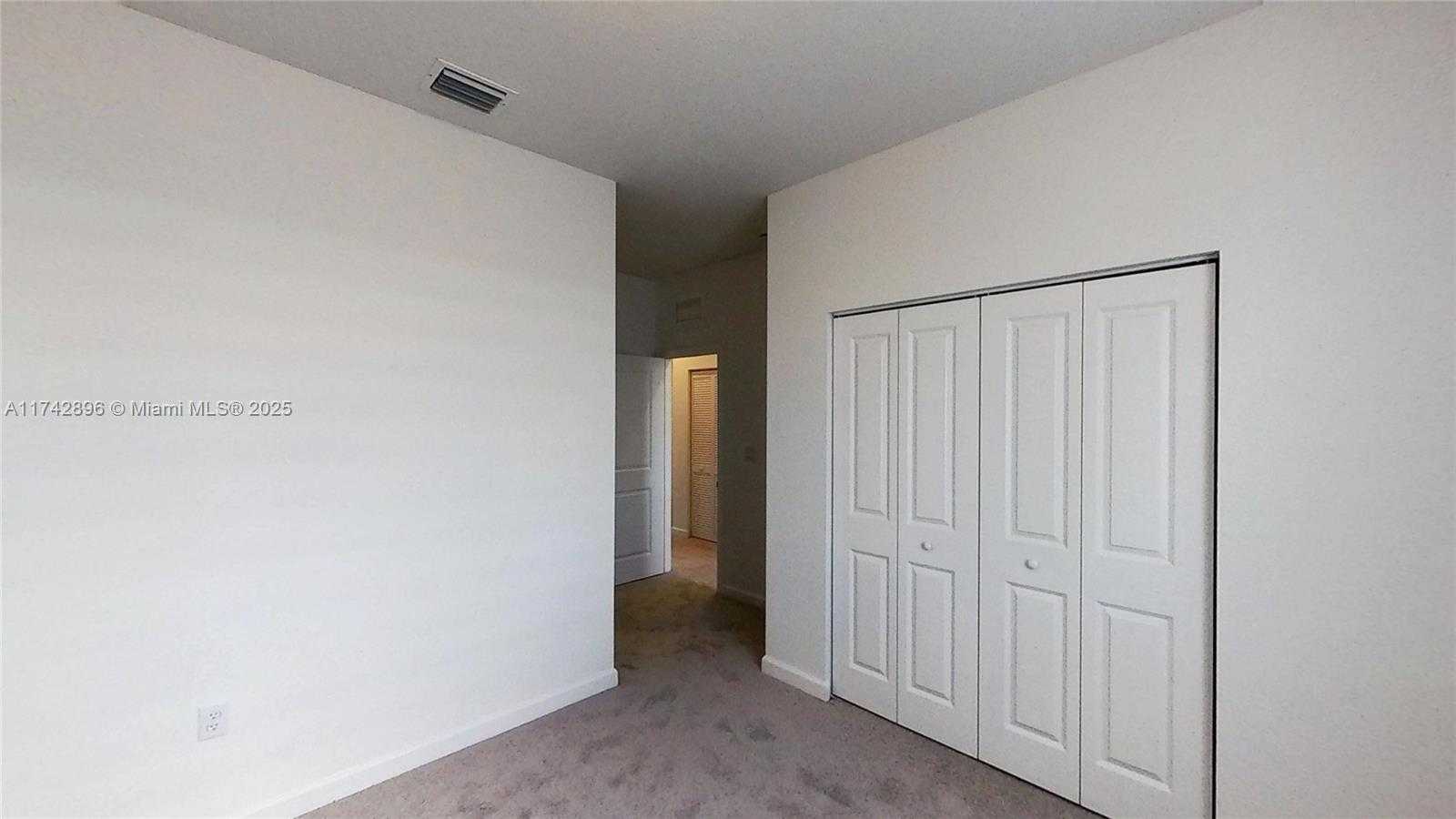 Small Image of 659 SOUTH EAST 13TH ST CIR, Homestead Number 19