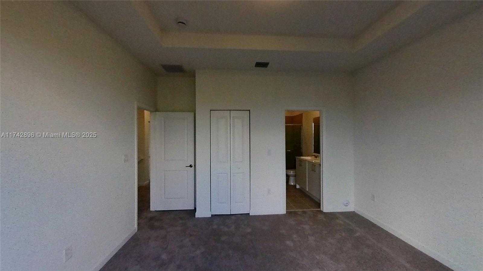 Small Image of 659 SOUTH EAST 13TH ST CIR, Homestead Number 9