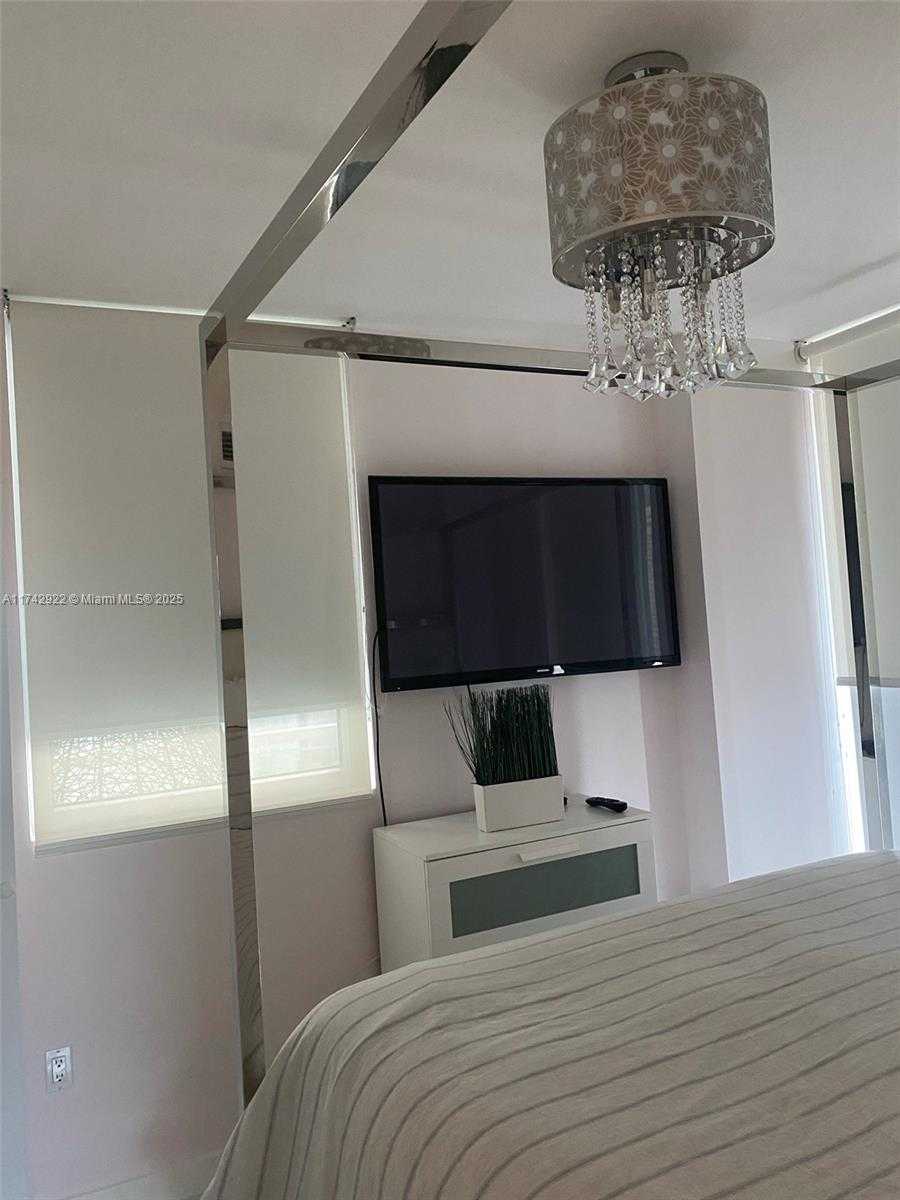 Small Image of 6700 INDIAN CREEK DR #1201, Miami Beach Number 16