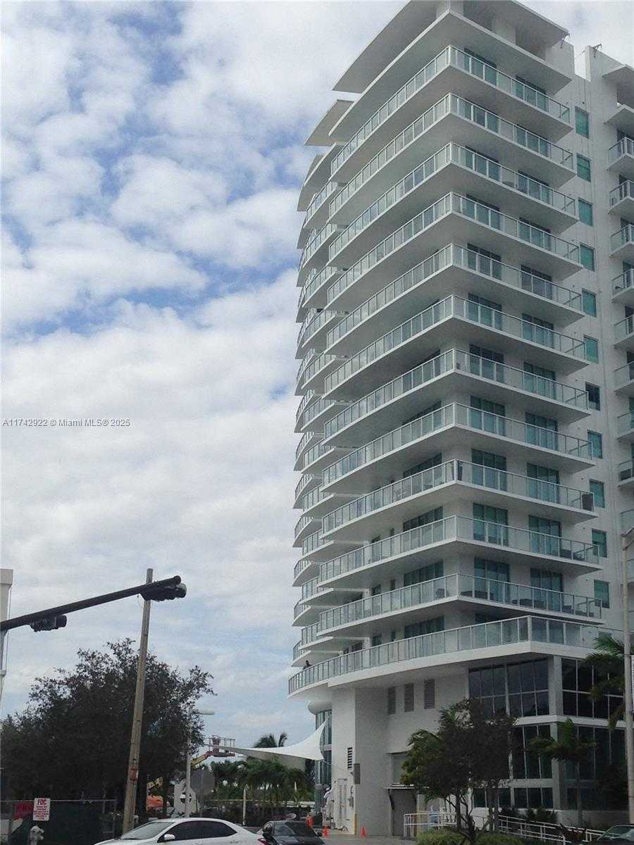 Small Image of 6700 INDIAN CREEK DR #1201, Miami Beach Number 2