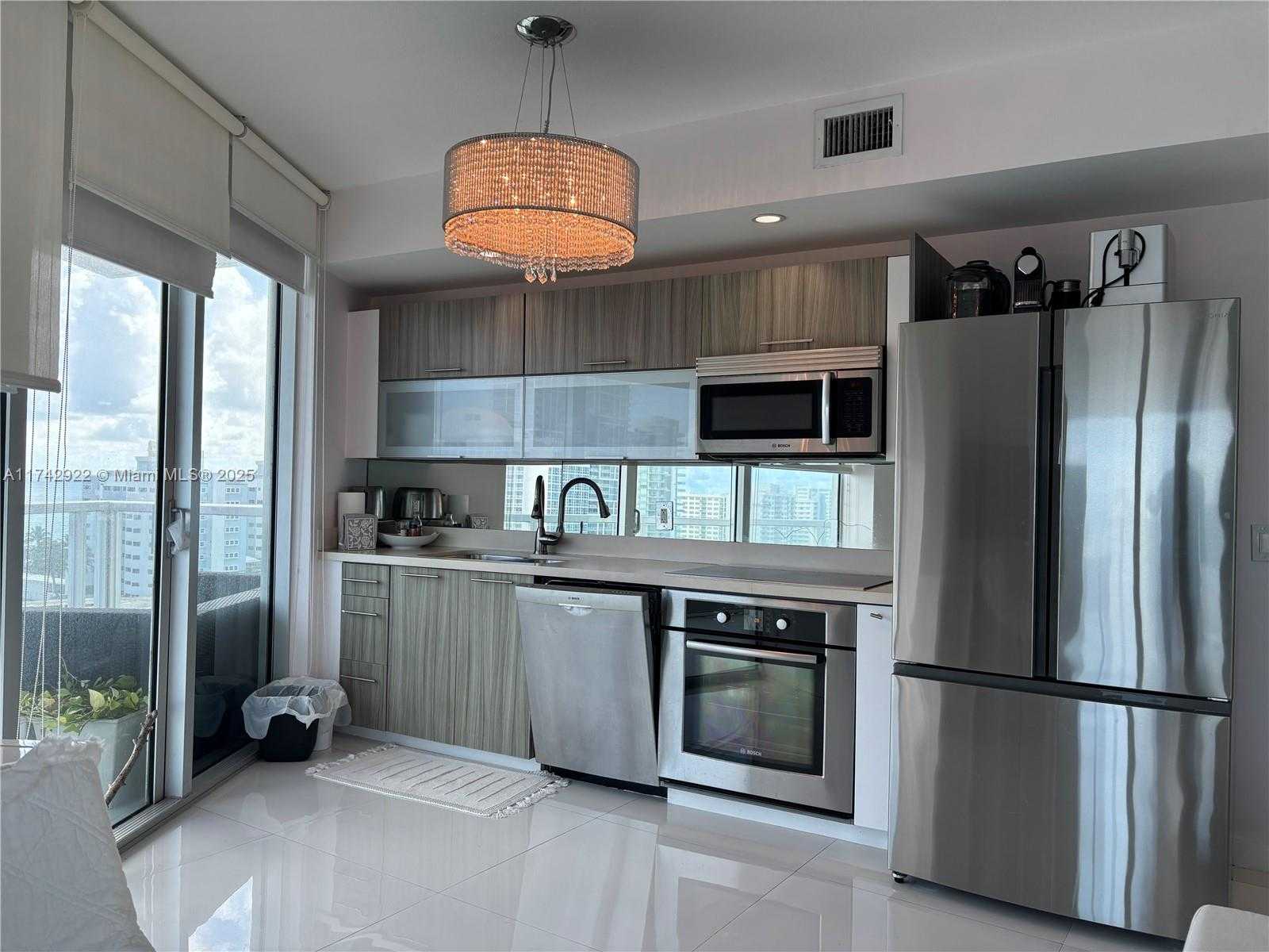 Small Image of 6700 INDIAN CREEK DR #1201, Miami Beach Number 23