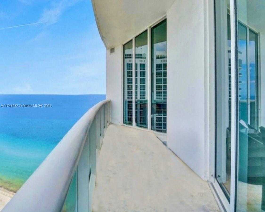 Small Image of Trump Palace, 18101 Collins Ave, Sunny Isles Beach, FL 33160, USA Number 2